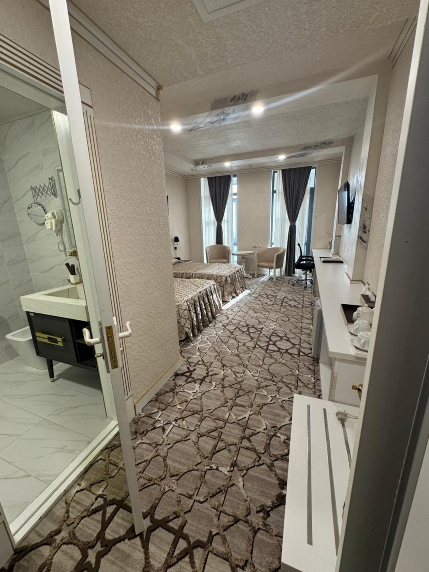 Bukhara City Hotel Turon City Plaza Bagian luar foto