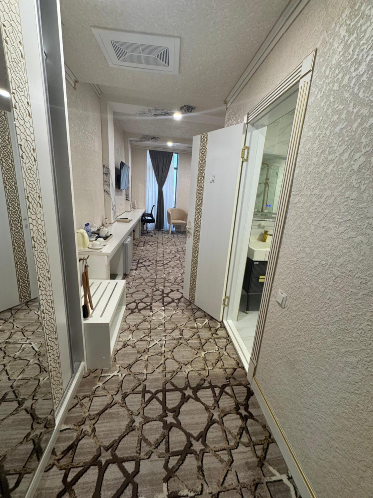 Bukhara City Hotel Turon City Plaza Bagian luar foto