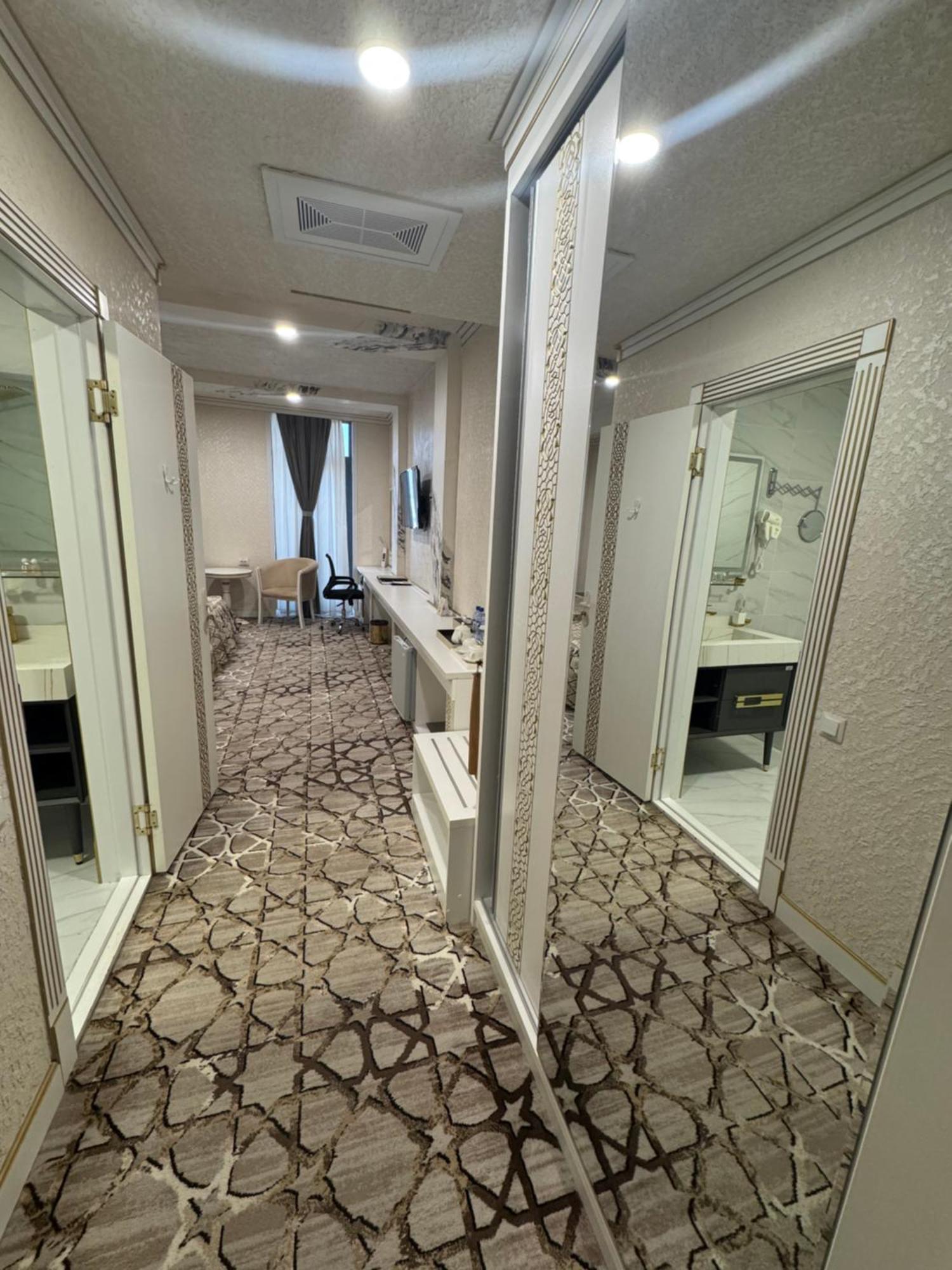 Bukhara City Hotel Turon City Plaza Bagian luar foto